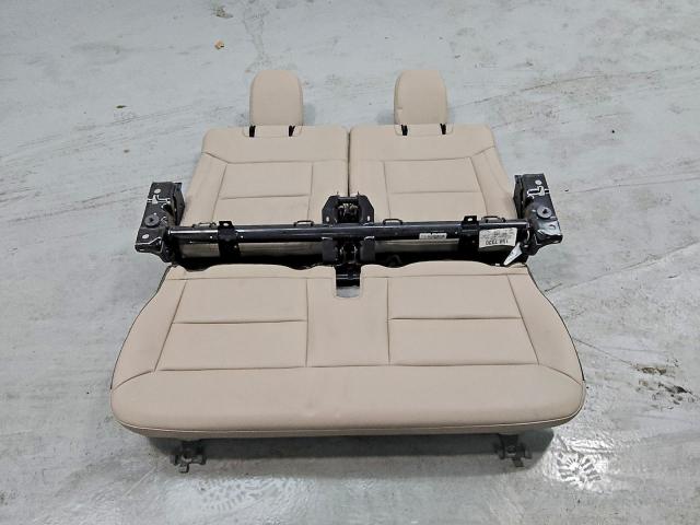 Ford Explorer Xlt Image 10