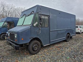  Salvage Freightliner Mt45