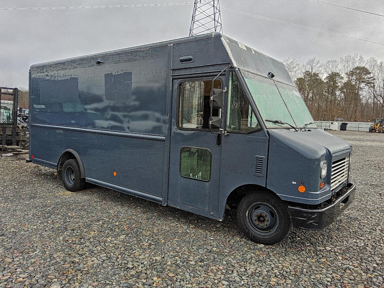 Ford E-450 E450 Super Duty Commercial Stripped Chassis Image 12