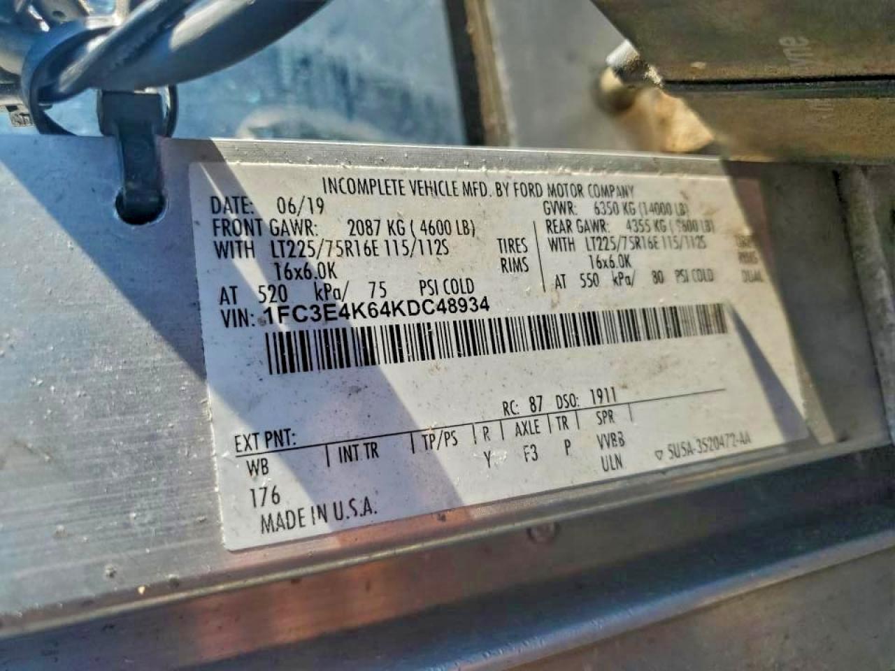 Ford E-450 E450 Super Duty Commercial Stripped Chassis Image 5