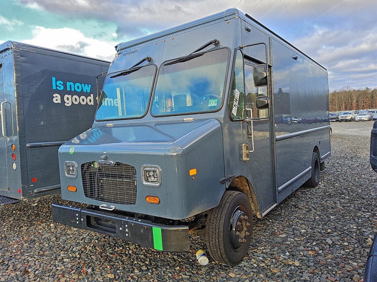 Freightliner Mt45 M Line Walk-in Van Image 1