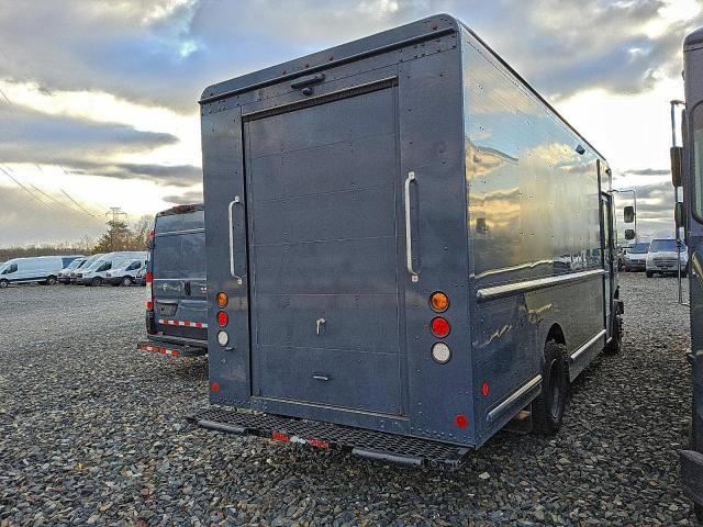 Freightliner Mt45 M Line Walk-in Van Image 9