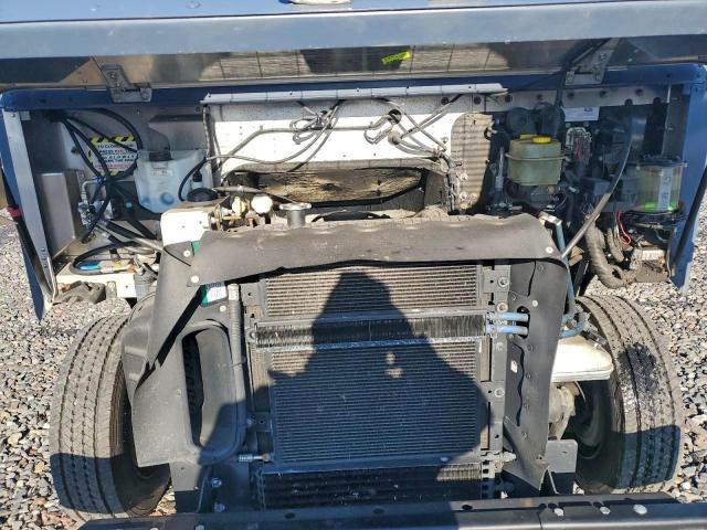 Freightliner Mt45 M Line Walk-in Van Image 10