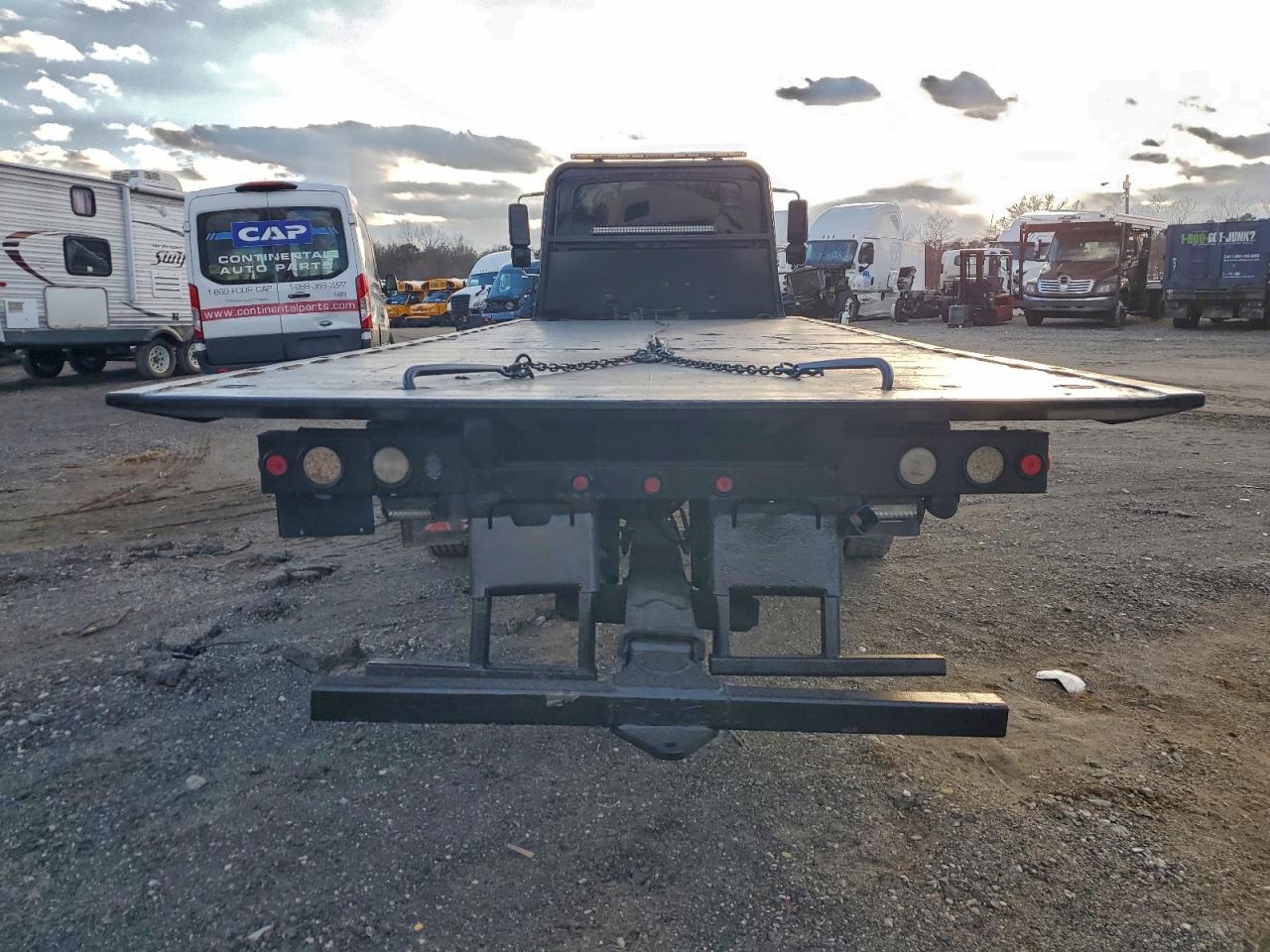 International 4300 4300 Image 5