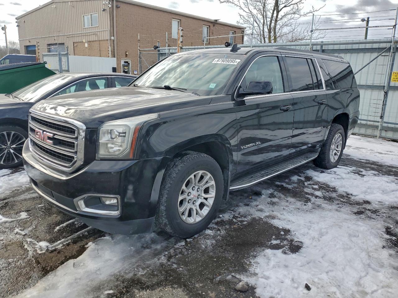 GMC Yukon K1500 Slt Image 1