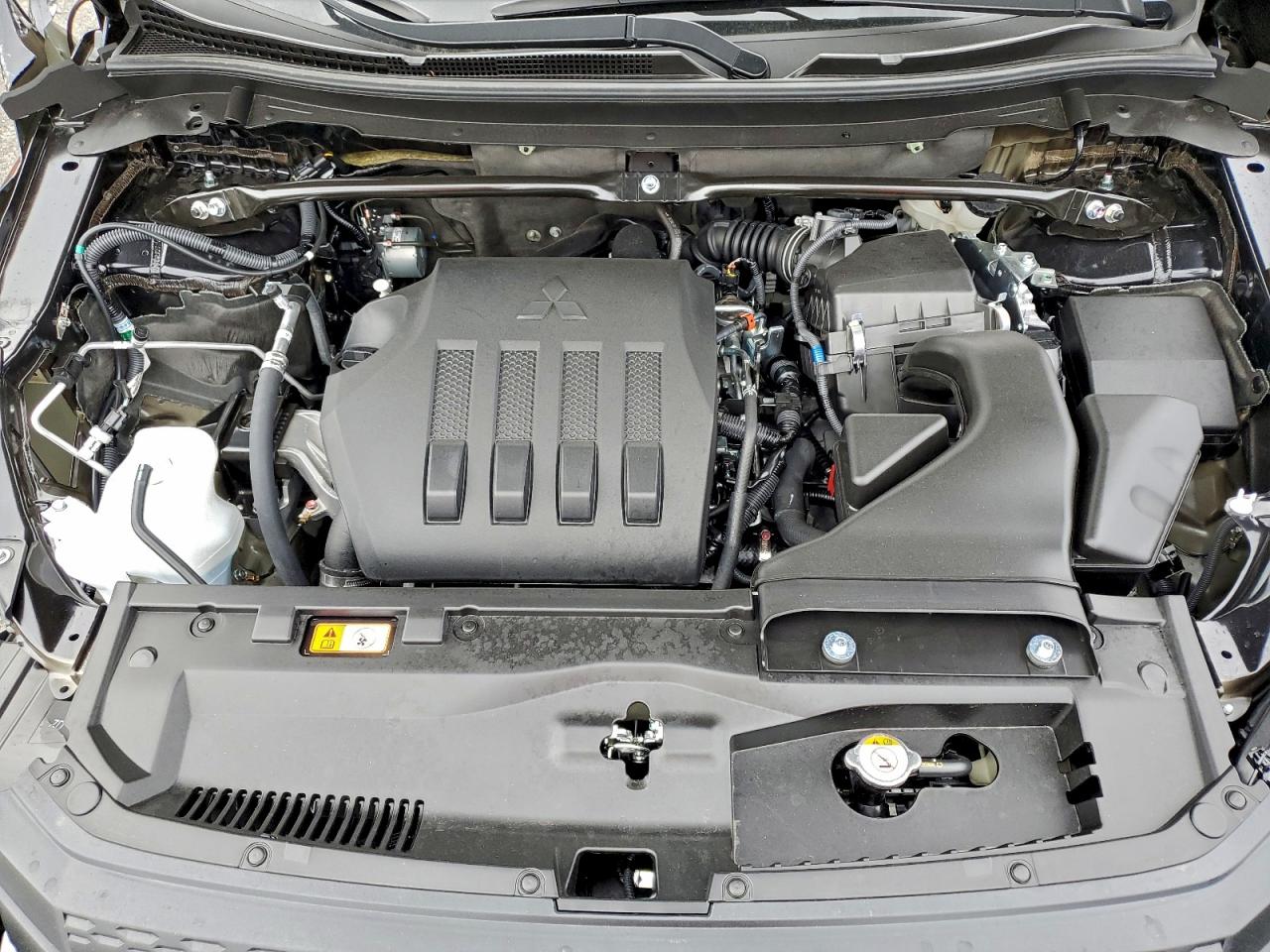 Mitsubishi Eclipse Se Image 9