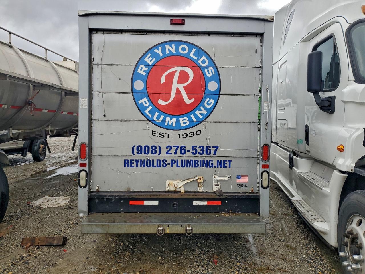 GMC Savana Cutaway G3500 Image 4