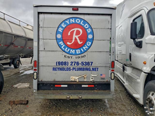 GMC Savana Cutaway G3500 Image 4