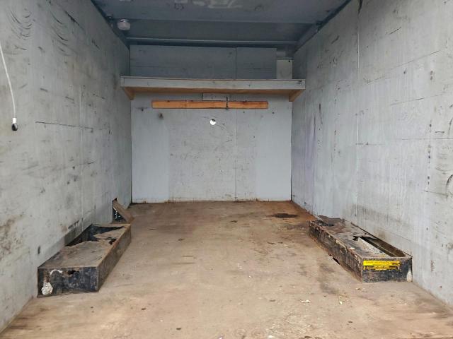 GMC Savana Cutaway G3500 Image 13