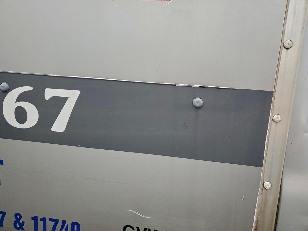 GMC Savana Cutaway G3500 Image 11