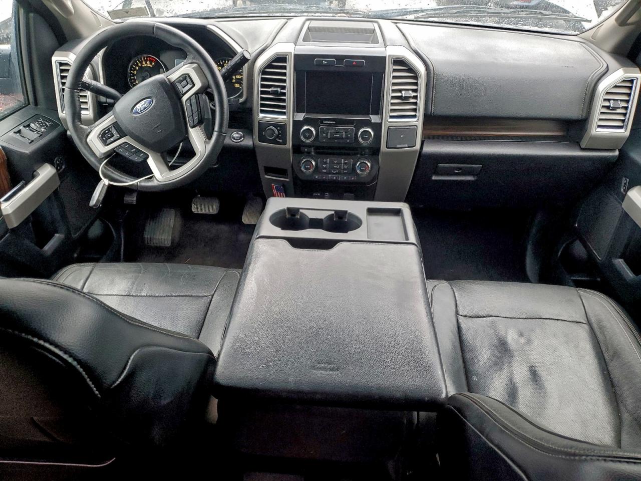 Ford F-150 Supercrew Image 2