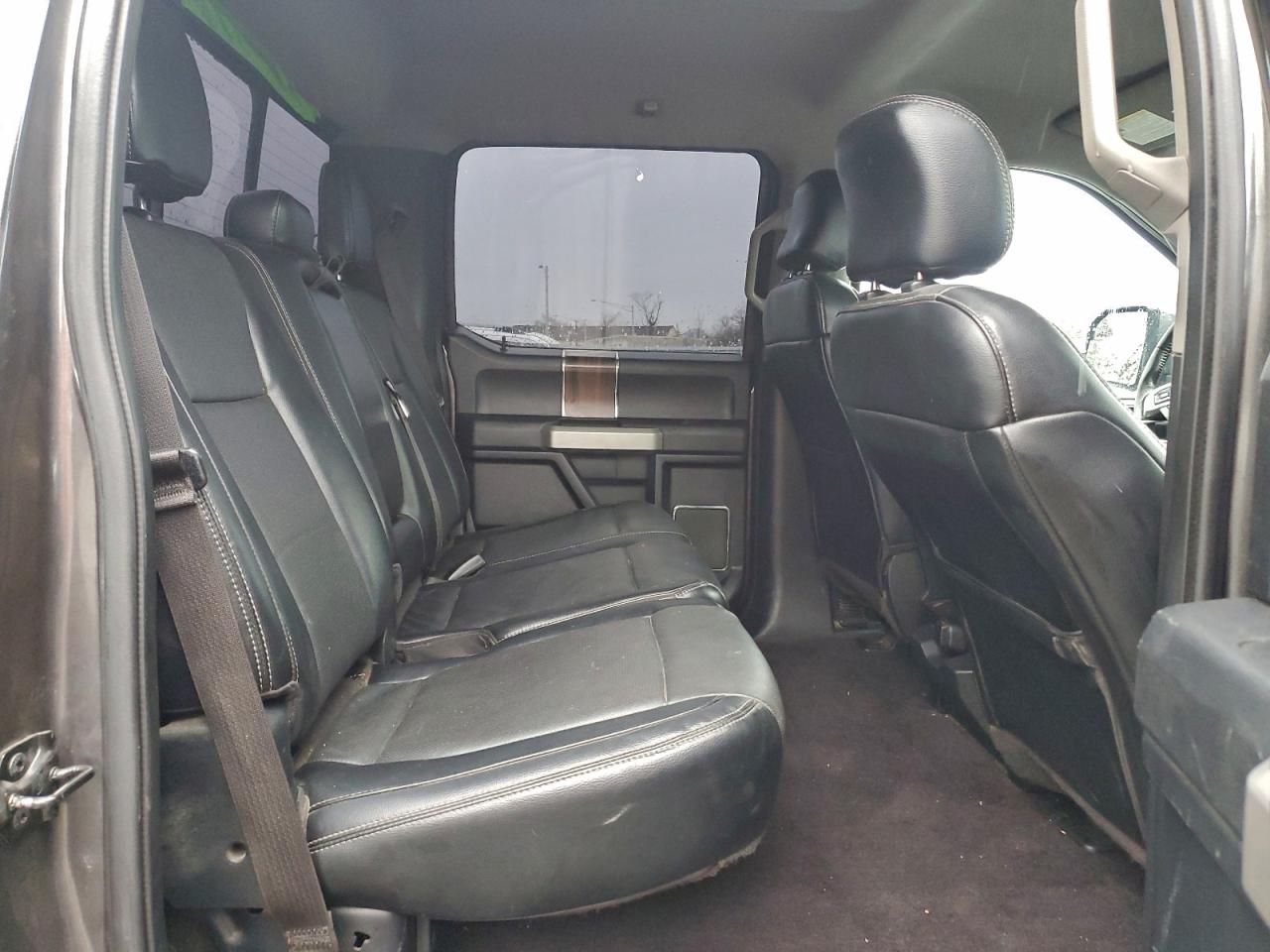 Ford F-150 Supercrew Image 8