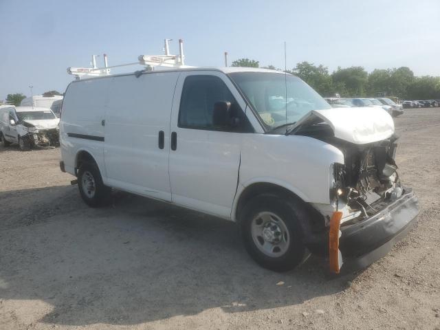 Chevrolet Express Image 3