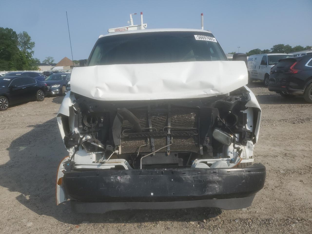 Chevrolet Express Image 10