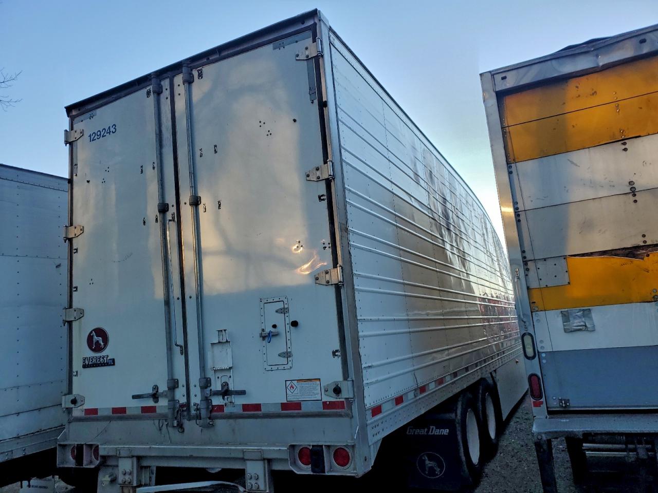 Great Dane Trailer Image 10